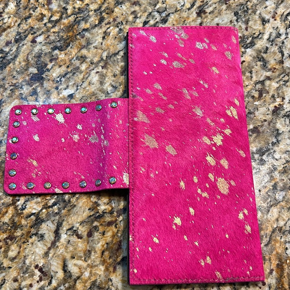 Keep it Gypsy NWT pink & gold wallet - Picture 4 of 5
